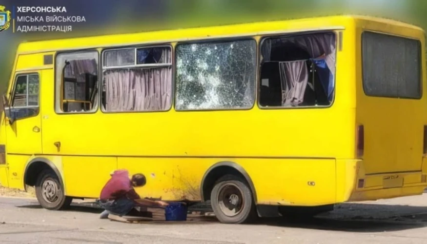 Удар дрона по маршрутці в Херсоні: хронологія подій 6 серпня