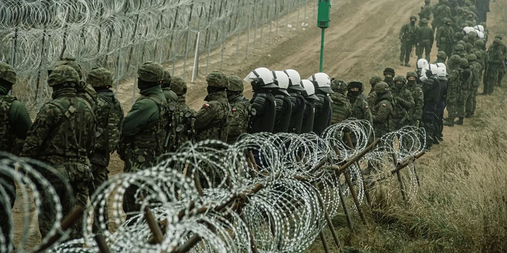 Хто і як реагує на загрозу провокацій РФ: позиції міністрів і спецслужб Польщі та Балтії