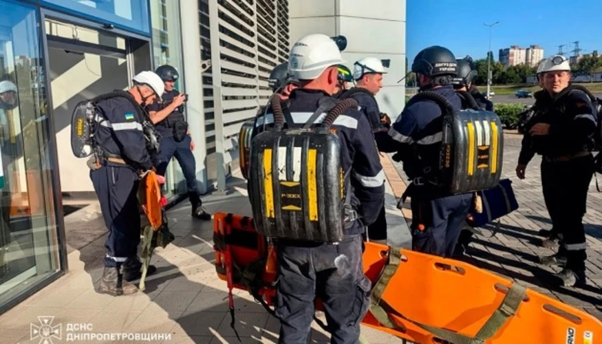 Удар по ТЦ у Кривому Розі: 15 загиблих і 130 постраждалих станом на вечір
