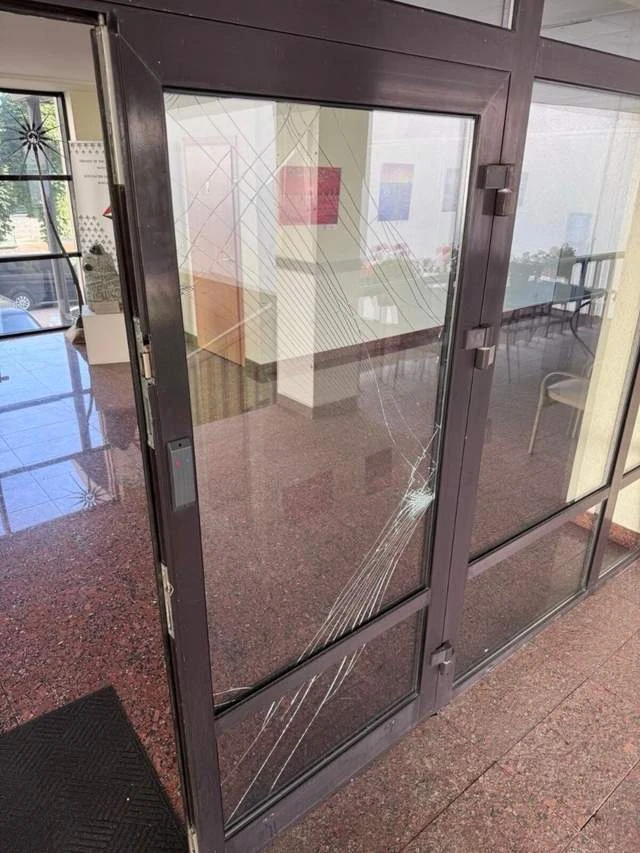 Кястутіс Будріс повідомив про виклик представника РФ через пошкодження посольства в Києві