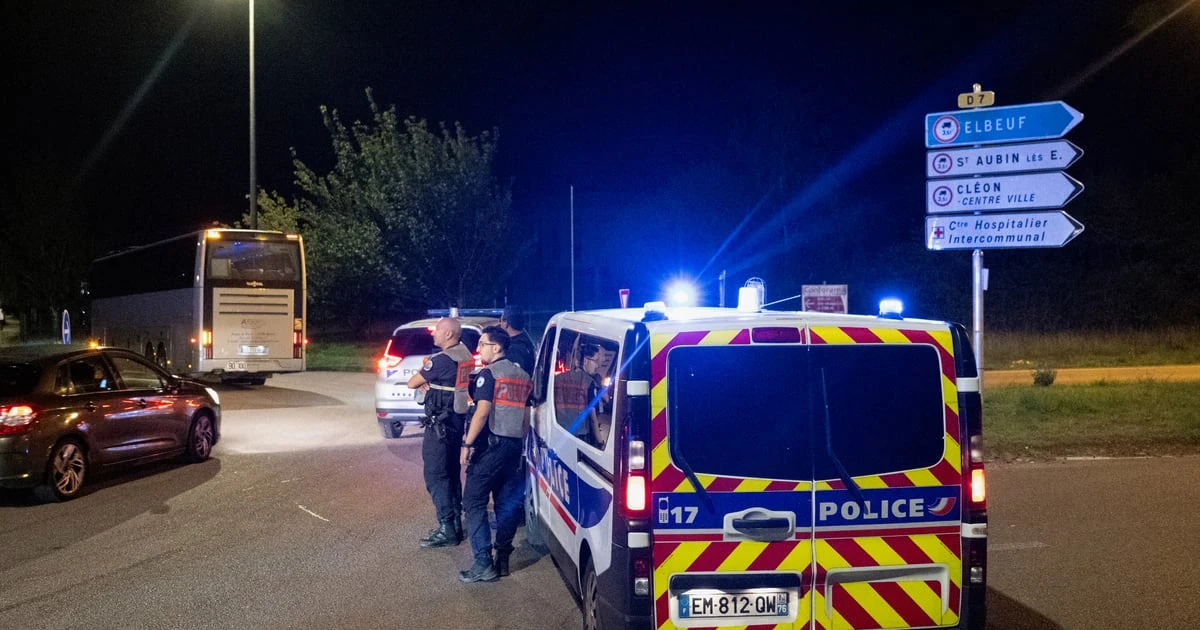 Схід потяга в Нормандії: що відомо про аварію поблизу Клеона