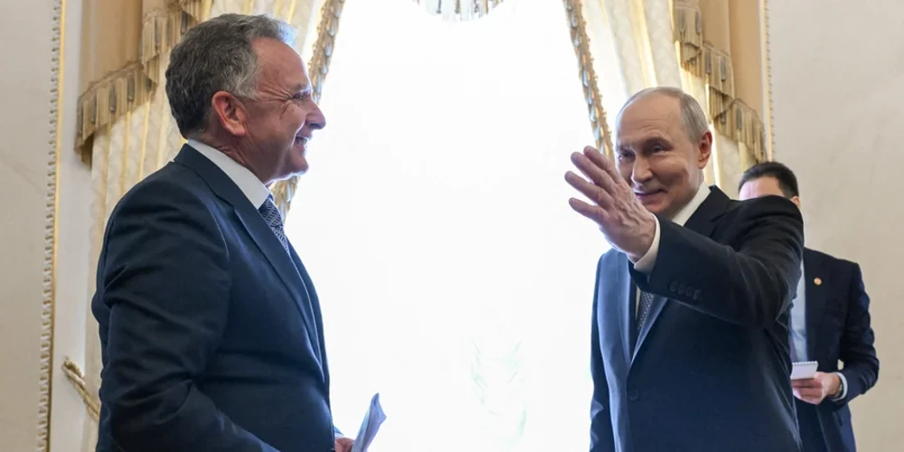 Кремль повідомив, чи передавав Путін документи Віткоффу